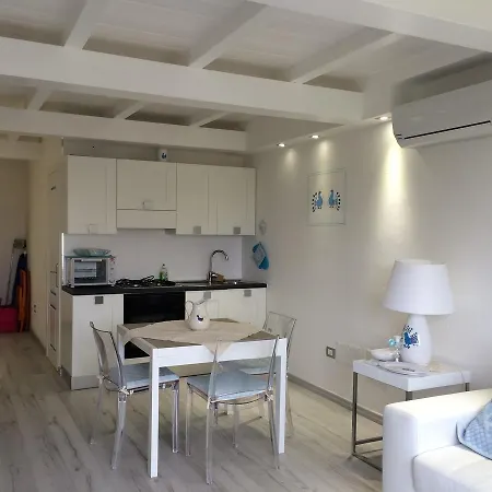 Giglio Apartment Vista Mare E Parcheggio Privato Porto Rotondo Exterior photo