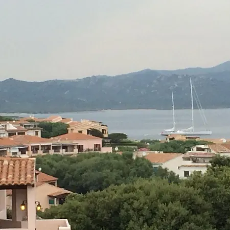 Giglio Apartment Vista Mare E Parcheggio Privato Porto Rotondo Exterior photo